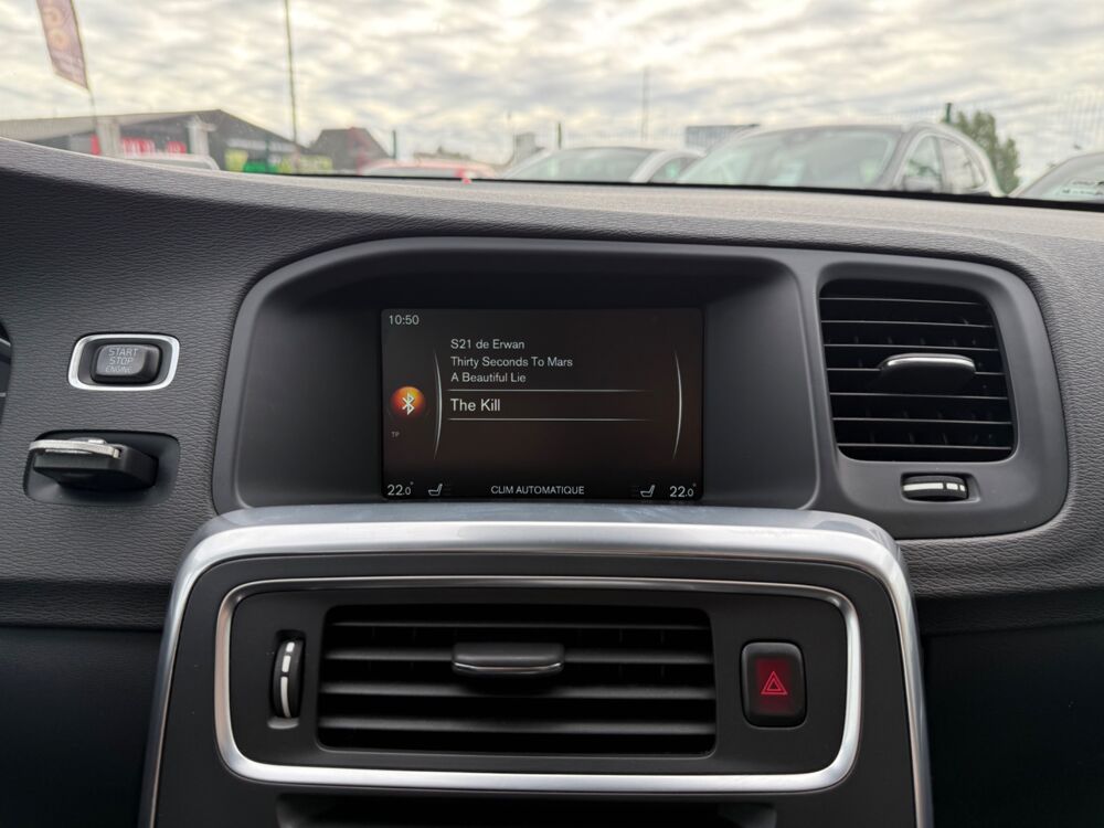 V60 2.0 D4 180Ch XENIUM GEARTRONIC BVA START-STOP - CAM&Eacute;RA DE RE 2014 occasion 27000 &Eacute;vreux
