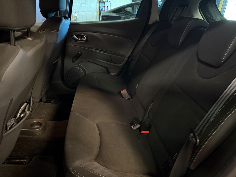 Clio 1.5 DCI 90CH ENERGY LIMITED- PREMIERE MAIN- ENTRETIEN COMPLE 2019 occasion 69400 Arnas