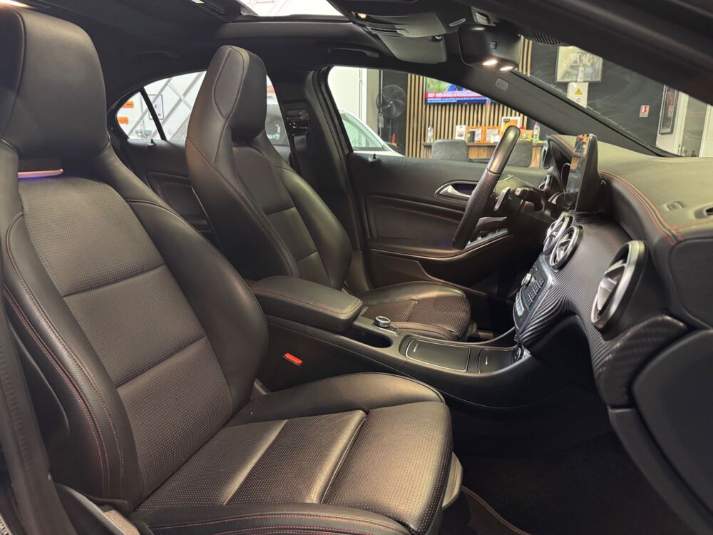 Classe A 2.0 250 210 ch FASCINATION AMG 4MATIC 7G-DCT BVA / TOIT OUVR 2017 occasion 78125 Gazeran