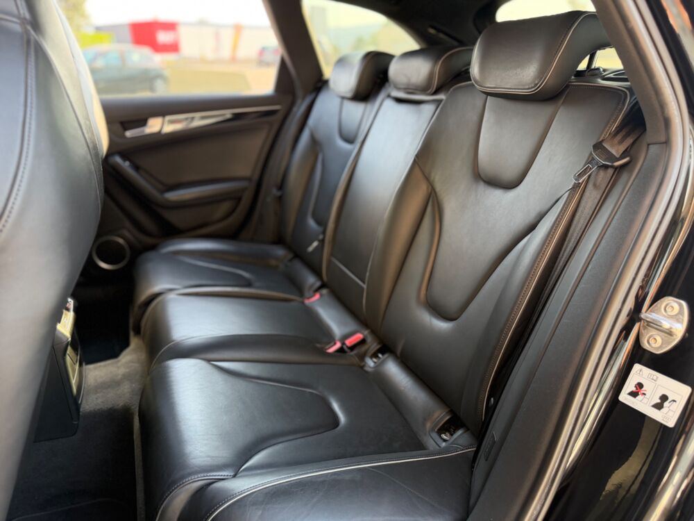 RS4 AVANT 4.2 FSI 450CH QUATTRO S-TRONIC BVA 2013 occasion 26000 Valence