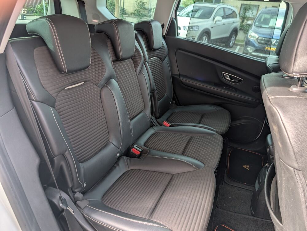 Grand scenic IV 1.3L TCE 165ch INTENS - APPLE CARPLAY + CAMERA DE RECUL + 7 2019 occasion 38420 Le Versoud