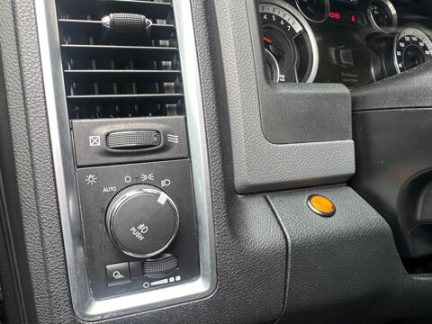 RAM 1500 CREW CAB 3.6 V6 305ch FLEXIFUEL E85 GPL 4WD CAMERA DE R 2015 occasion 38420 Le Versoud