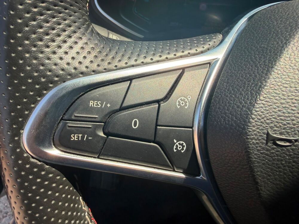 Clio 1.6 E-TECH 140 CH HYBRID RS LINE BVA - CARPLAY/ANDROID AUTO 2021 occasion 27000 &Eacute;vreux