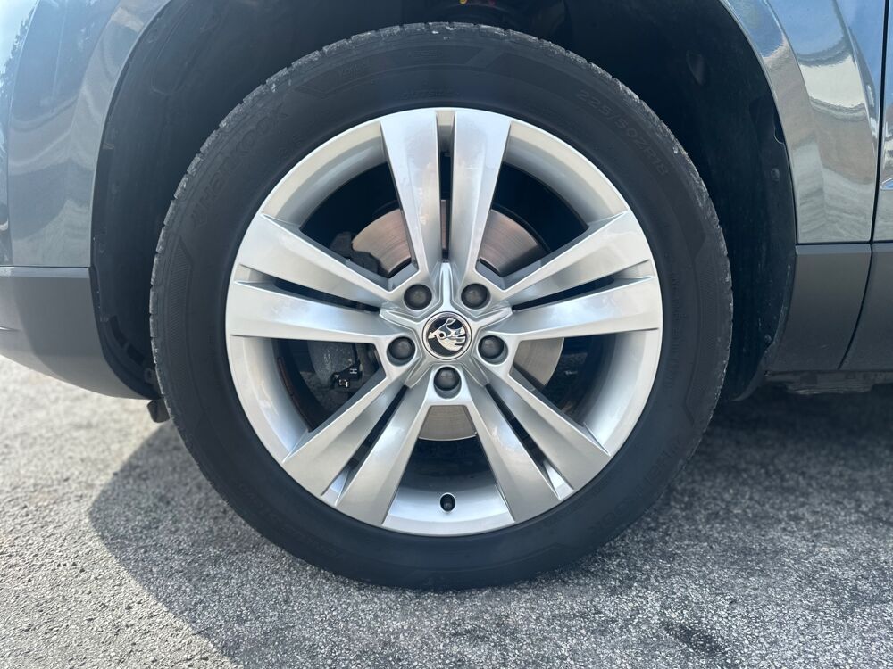 Karoq 2.0 TDI 150 SCR STYLE 4X4 DSG BVA 2019 occasion 25000 Besan&ccedil;on