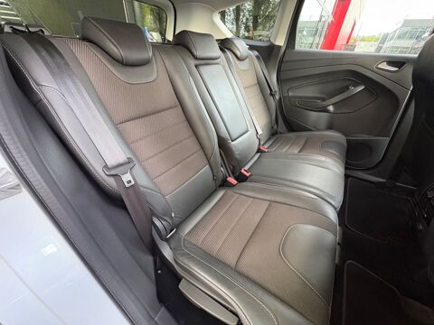 Kuga 2.0 TDCI 150ch TITANIUM 4X2 START-STOP / ATTELAGE - RADAR AV 2016 occasion 76150 Saint-Jean-du-Cardonnay