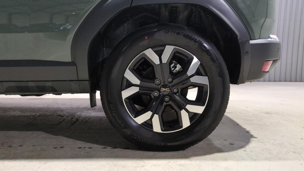 Duster HYBRID 140 4X2 BVA EXTREME + PACK CITY + PACK TECHNO + PACK 2025 occasion 17000 La Rochelle