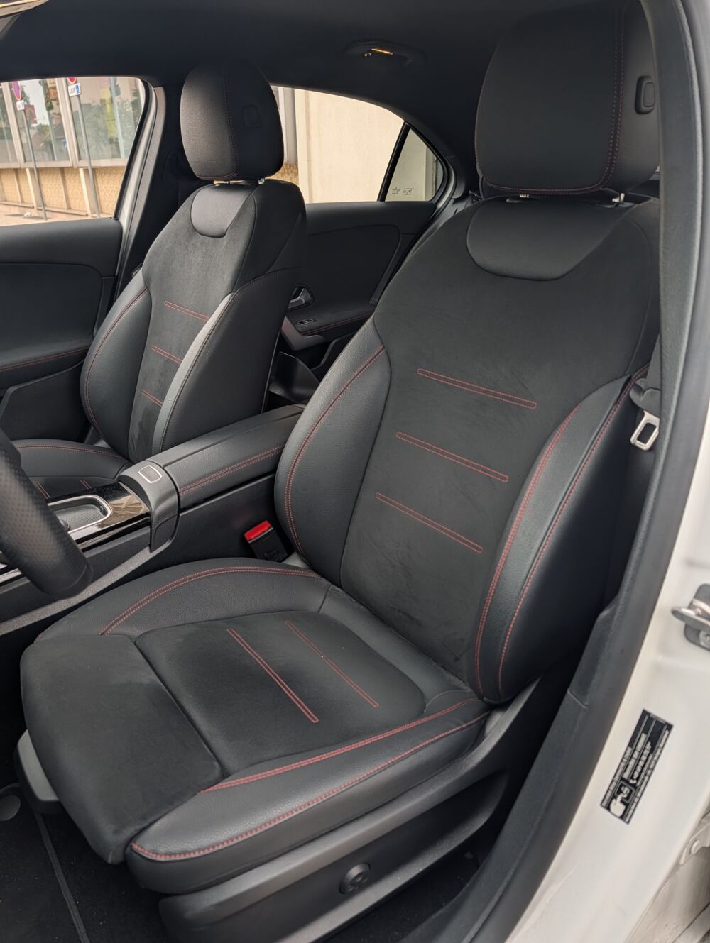 Classe A BERLINE 180D 116ch AMG LINE 8G-DCT BVA - CARPLAY SIEGES ELEC 2024 occasion 57600 Forbach