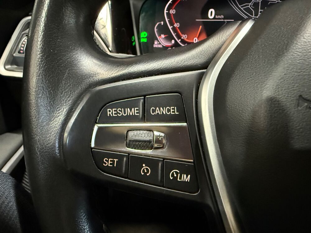 S&eacute;rie 3 2.0 318 D 150 LOUNGE BVA / TOIT OUVRANT / CARPLAY 2020 occasion 29000 Quimper
