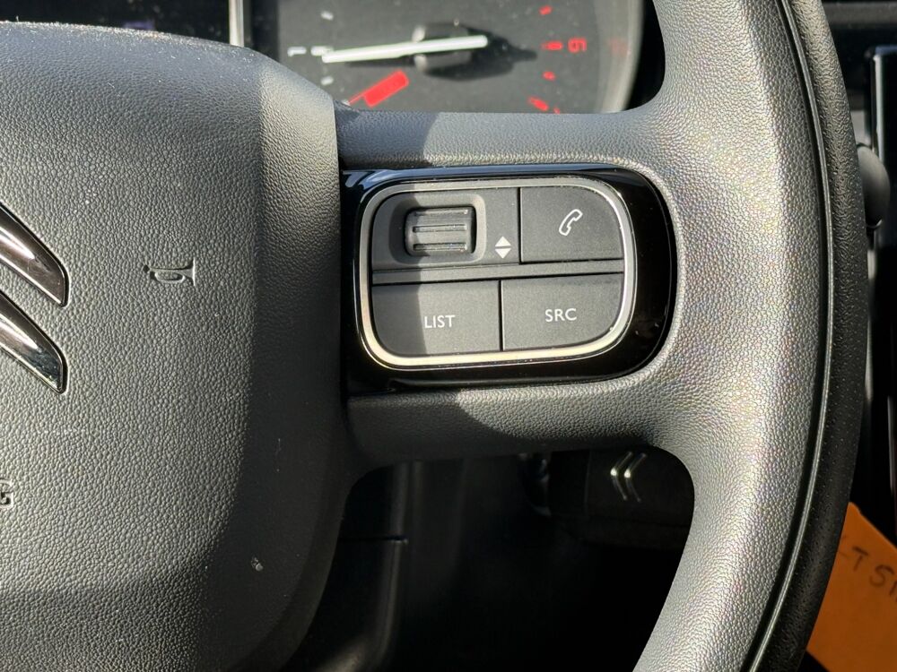 C3 GENERATION-III 1.2 PURETECH 82ch FEEL / CARPLAY 2020 occasion 17100 Saintes