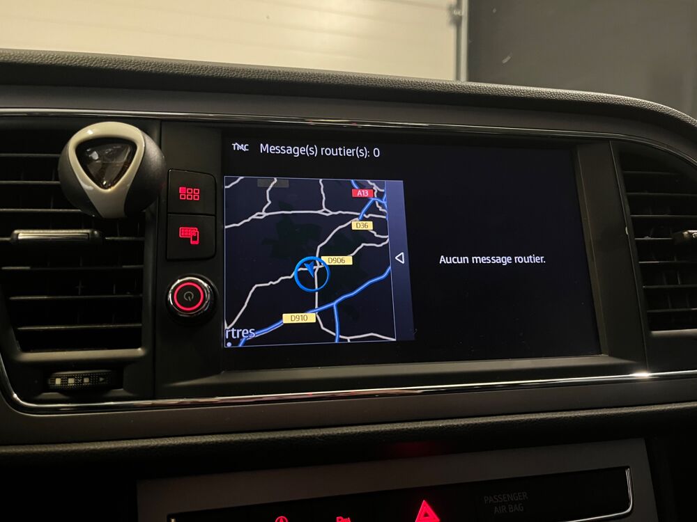Leon 1.6 TDI 115ch BVM URBAN CAMERA DE RECUL/ CARPLAY/ ENTRETIEN 2020 occasion 78125 Gazeran