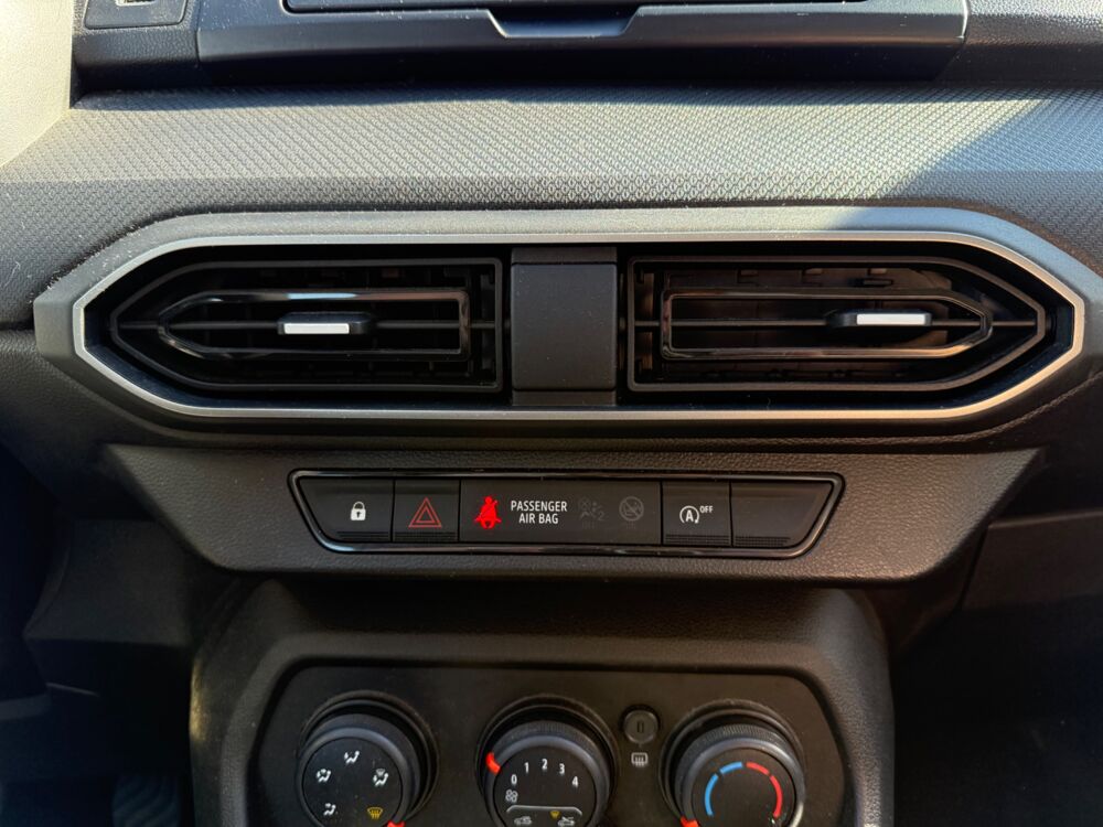 Sandero 1.0 SCE 65Ch ACCESS - REGULATEUR DE VITESSE - RADIO - CLIMA 2023 occasion 27000 &Eacute;vreux
