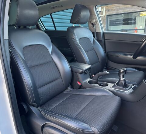 Sportage 1.7 CRDI 115 CH / pREMIUM / CAMERA RECUL - TOIT OUVRANT - S 2016 occasion 44220 Cou&euml;ron