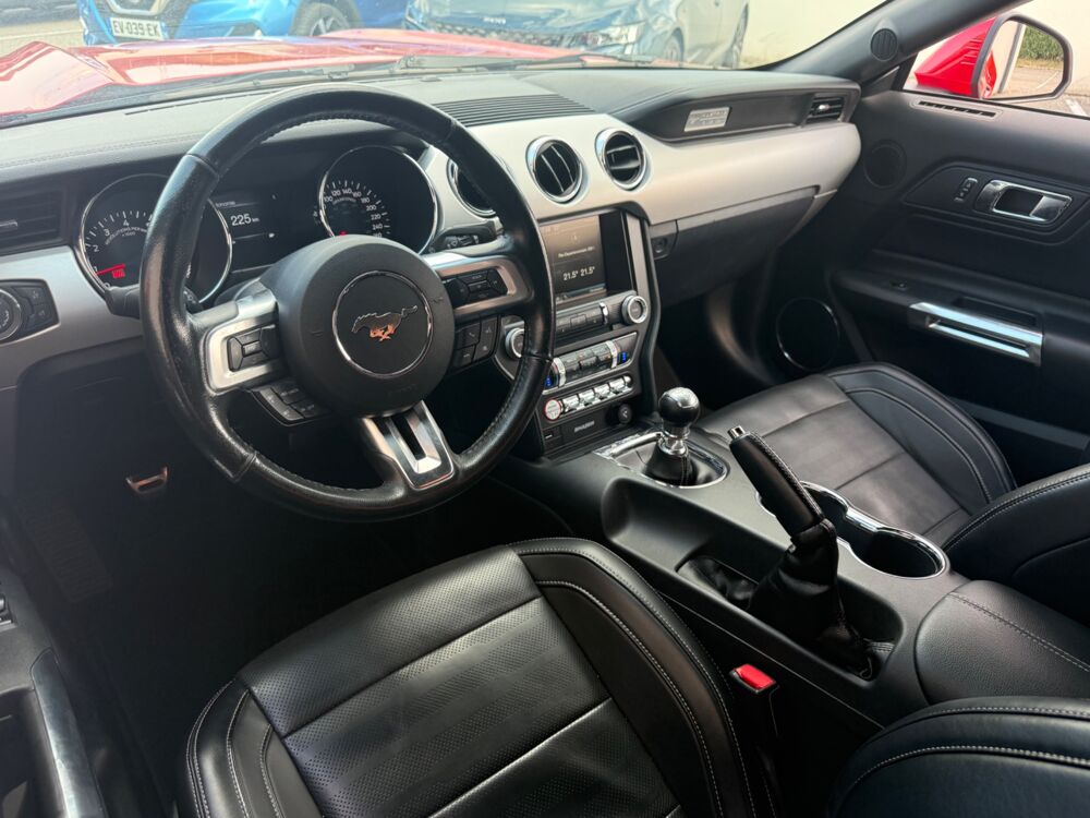 Mustang COUPE 2.3 317ch PREMIUM ENTRETIEN CONSTRUCTEUR - SIEGES CHAU 2016 occasion 69420 Ampuis