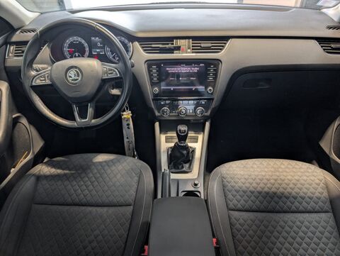 Octavia COMBI 1.6 TDI 116 ch BUSINESS 4X2 2018 occasion 65290 Juillan