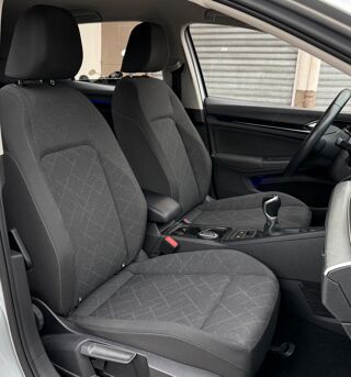 Golf VIII 1.0 ETSI 110 LIFE BUSINESS 1ST + CAMERA + CARPLAY + ACC 2021 occasion 54000 Nancy