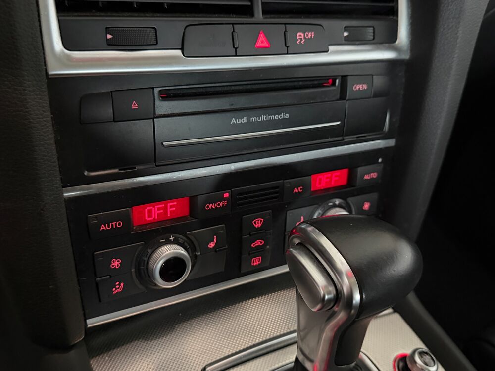 Q7 3.0 V6 TDI 245 ch AMBIENTE QUATTRO TIPTRONIC 2014 occasion 65290 Juillan