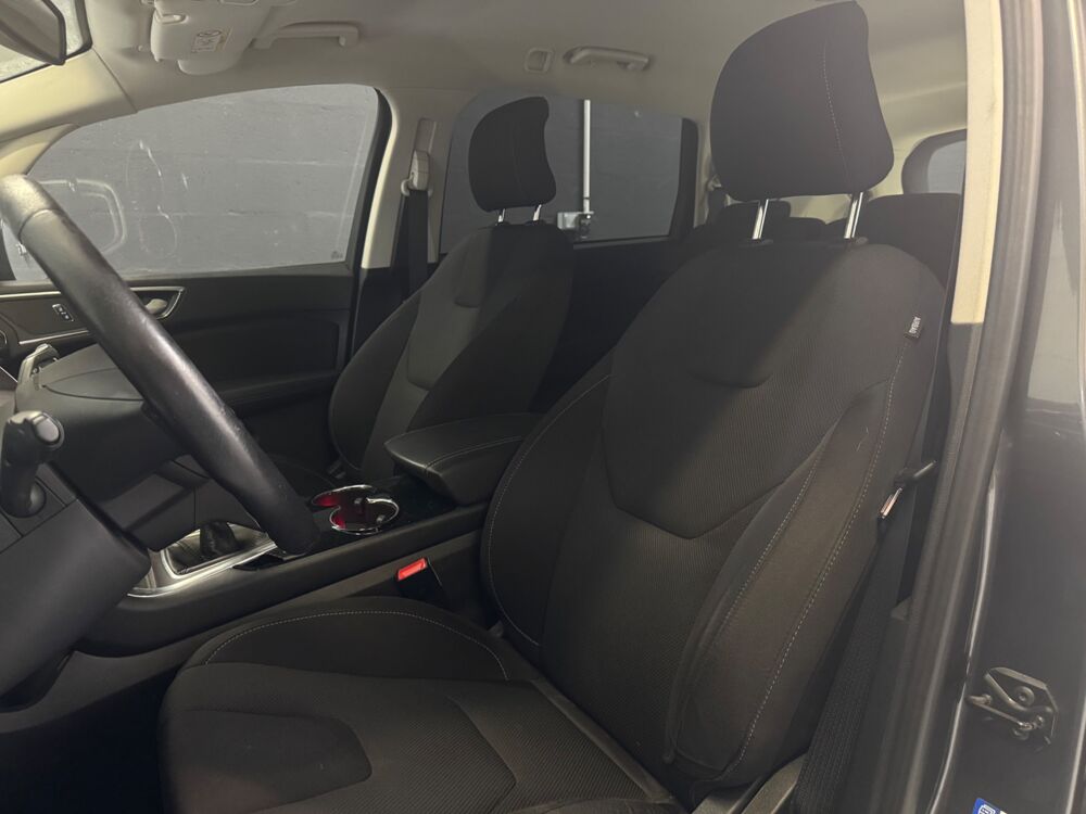 S-MAX 2.0 TDCI 150CH TITANIUM ENTRETIEN CONSTRUCTEUR/CAMERA DE REC 2015 occasion 78125 Gazeran