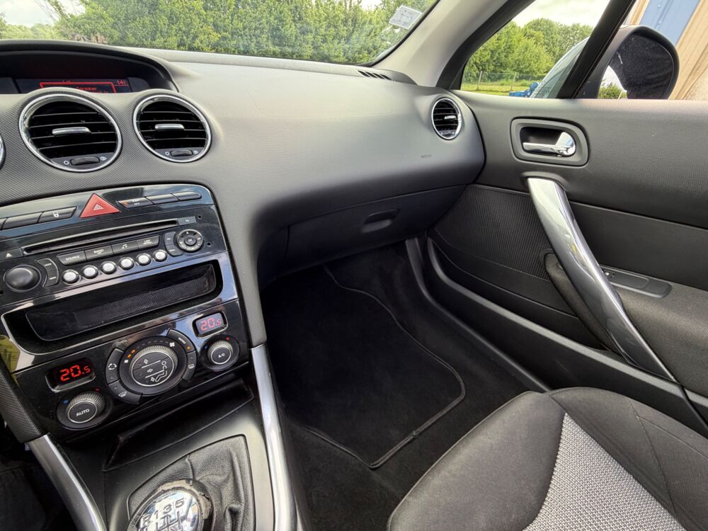 308 CC 1.6 HDI 110ch SPORT - ATTELAGE - RADAR DE RECUL - CLIMATI 2012 occasion 76150 Saint-Jean-du-Cardonnay