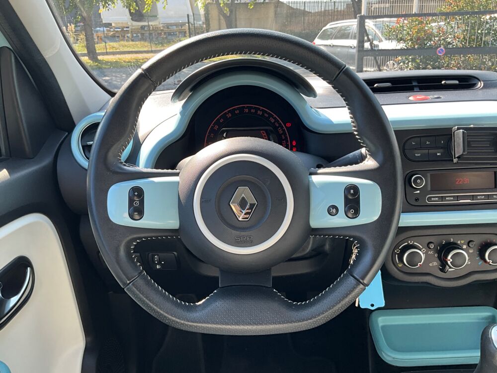 Twingo 1.0 SCE 70 COSMIC / CHAINE DE DISTRIBUTION / GARANTIT 12 MOI 2014 occasion 17000 La Rochelle