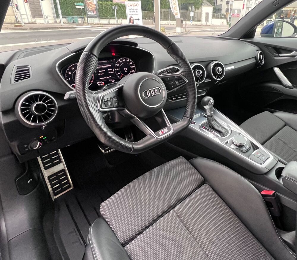TT III (2) COUPE 40 TFSI 197 S LINE S TRONIC 7 + CARPLAY 2022 occasion 54000 Nancy