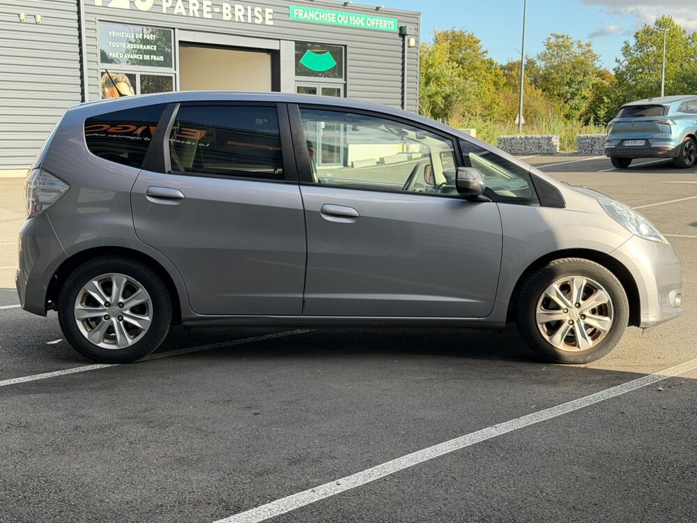 Jazz LUXURY 1.4 IVTEC 100H 90 ch HYBRID FULL-HYBRID BVA 2011 occasion 17100 Saintes