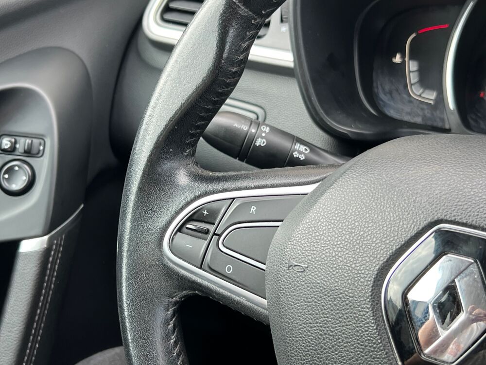 Kadjar 1.5 DCI 110ch ENERGY ECO BUSINESS BVM6 - GPS/RADARS AV&AR/CL 2016 occasion 57600 Forbach