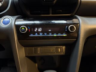 Yaris Cross 1.5 114 Ch FULL-HYBRID 0.8KWH DYNAMIC BVA / ENTRETIEN TOYOTA 2023 occasion 33320 Eysines