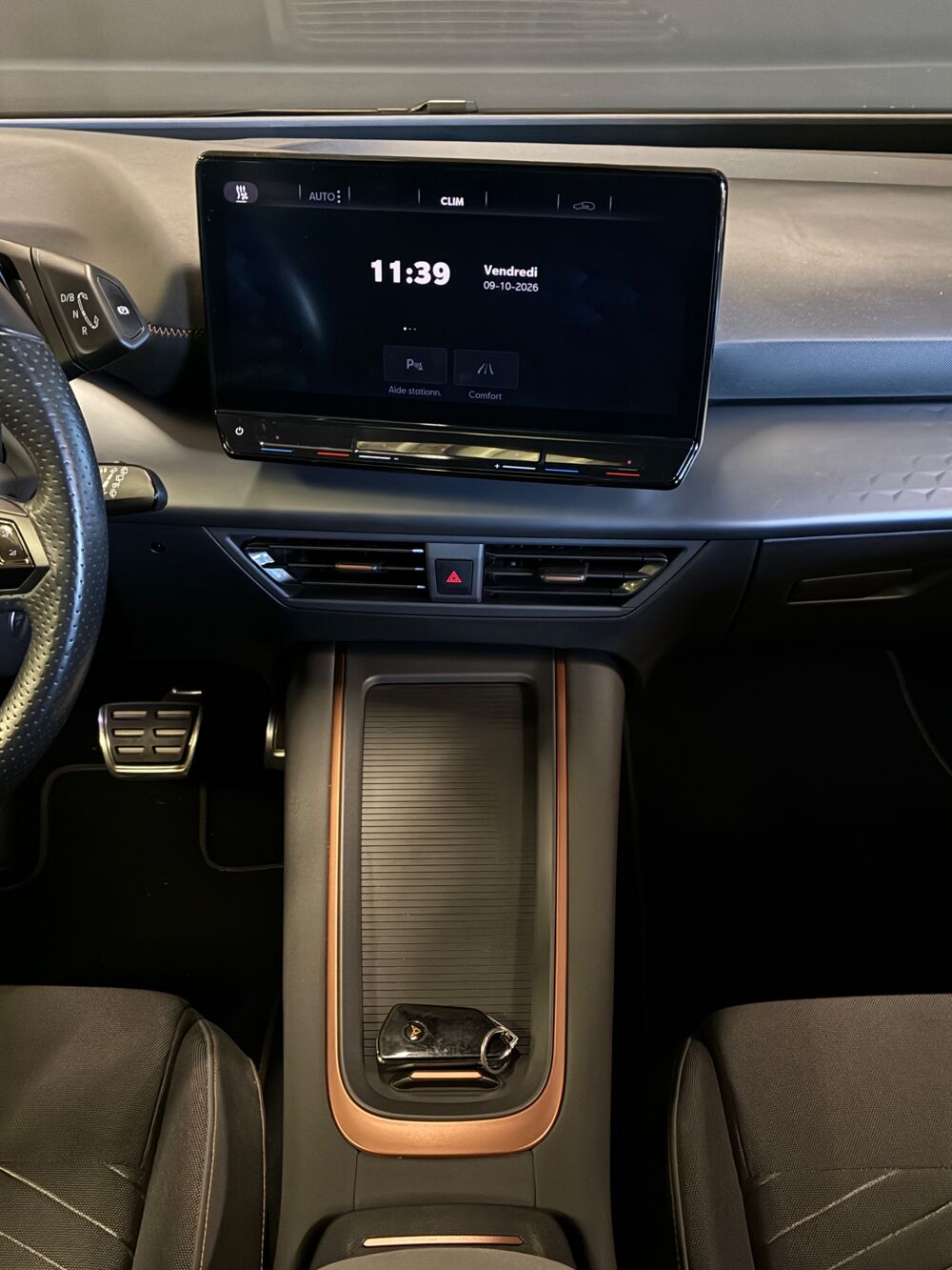 Born V 204CH L 58 KWH V - TOIT PANORAMIQUE FERME - JANTE BLIZZARD 2023 occasion 69400 Arnas