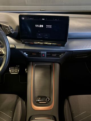 Born V 204CH L 58 KWH V - TOIT PANORAMIQUE FERME - JANTE BLIZZARD 2023 occasion 69400 Arnas