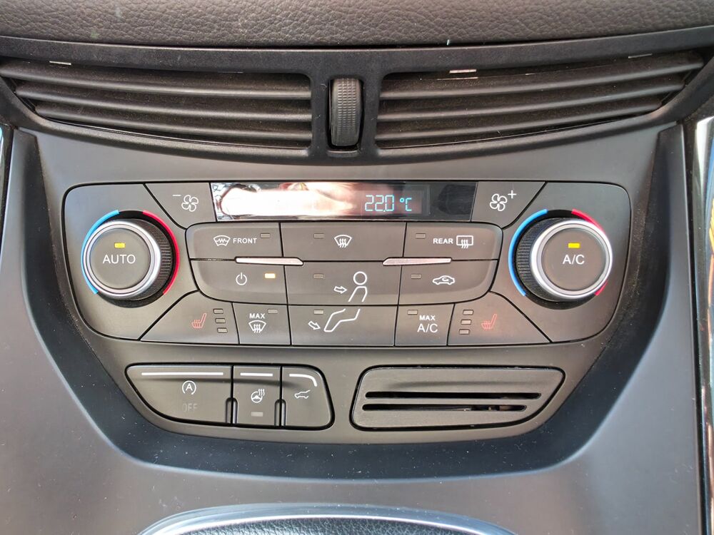 Kuga 1.5 ECOBOOST 150ch TITANIUM 4X2 START-STOP / CAMERA / SIEGES 2017 occasion 17100 Saintes