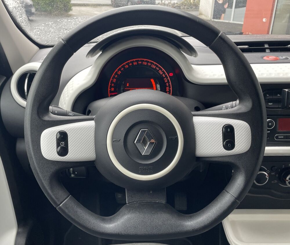 Twingo 1.0 SCE 70 ch LIMITED 2018 occasion 64320 Idron