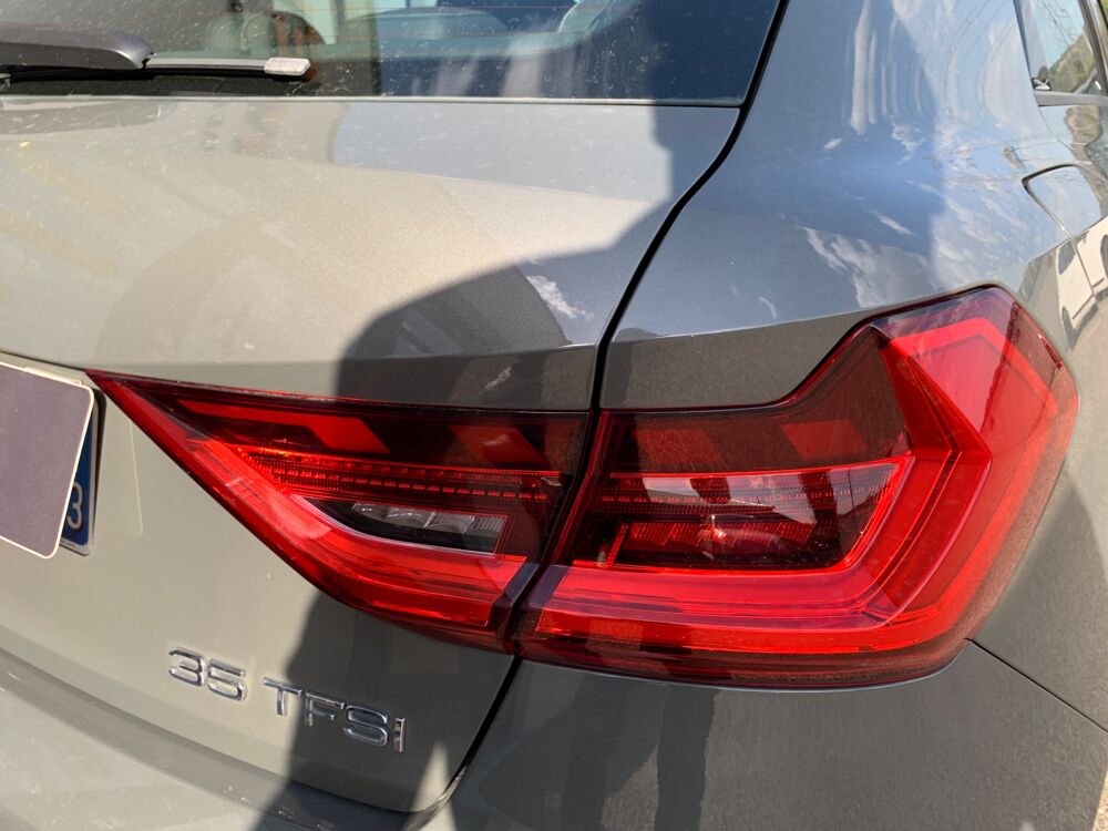 A1 SPORTBACK 1.5 35 TFSI 150cv S-LINE S-TRONIC BVA 7 / CARPLAY 2019 occasion 69420 Ampuis