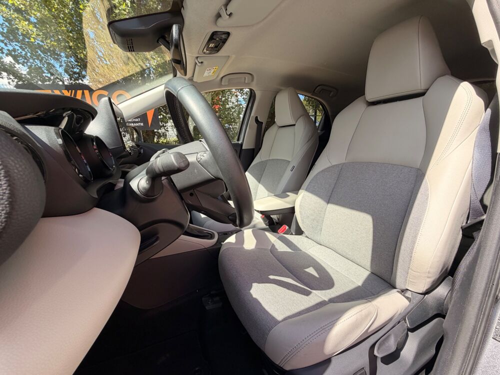 Yaris 1.5 VVTI 115Ch 90 FULL-HYBRID 0.8KWH ELEGANT E-CVT BVA - CAM 2022 occasion 76150 Saint-Jean-du-Cardonnay