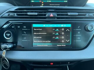 C4 Spacetourer 1.5 BLUEHDI 130CH / FEEL / CAMERA RECUL - CARPLAY - SIEGES C 2019 occasion 44220 Cou&euml;ron