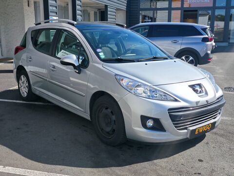 207 SW 1.6 VTI 120ch PREMIUM BVA / EQUIP. PMR DEMONTABLE / HISTO 2010 occasion 17100 Saintes