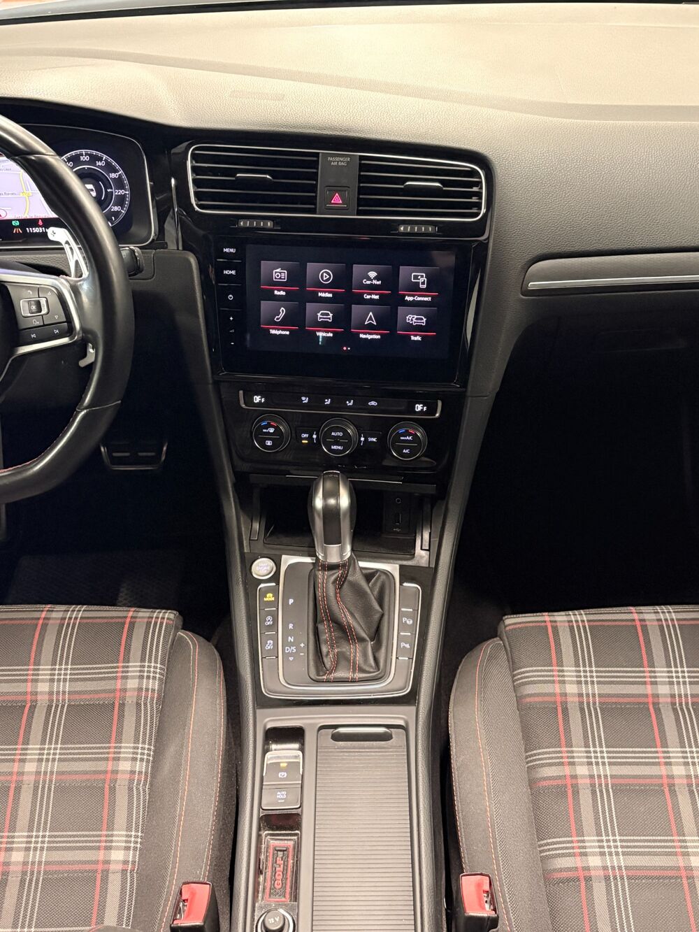 Golf 2.0 TSI 245 GTI DSG BVA - TOIT OUVRANT 2018 occasion 69400 Arnas
