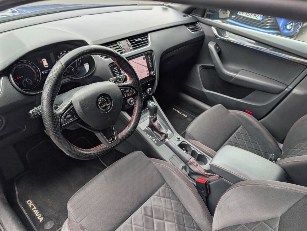 Octavia COMBI 2.0 TDI 180 RS 4X4 - ENTRETIEN SUIVI - GARANTIE 2017 occasion 69400 Arnas
