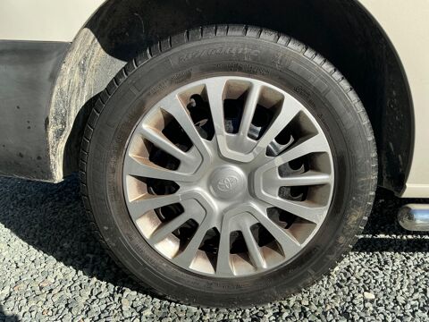 Proace 2.0 D4D 177 CH L2 DYNAMIC BVA CABINE APPROFONDIE / ATTELAGE 2019 occasion 17000 La Rochelle