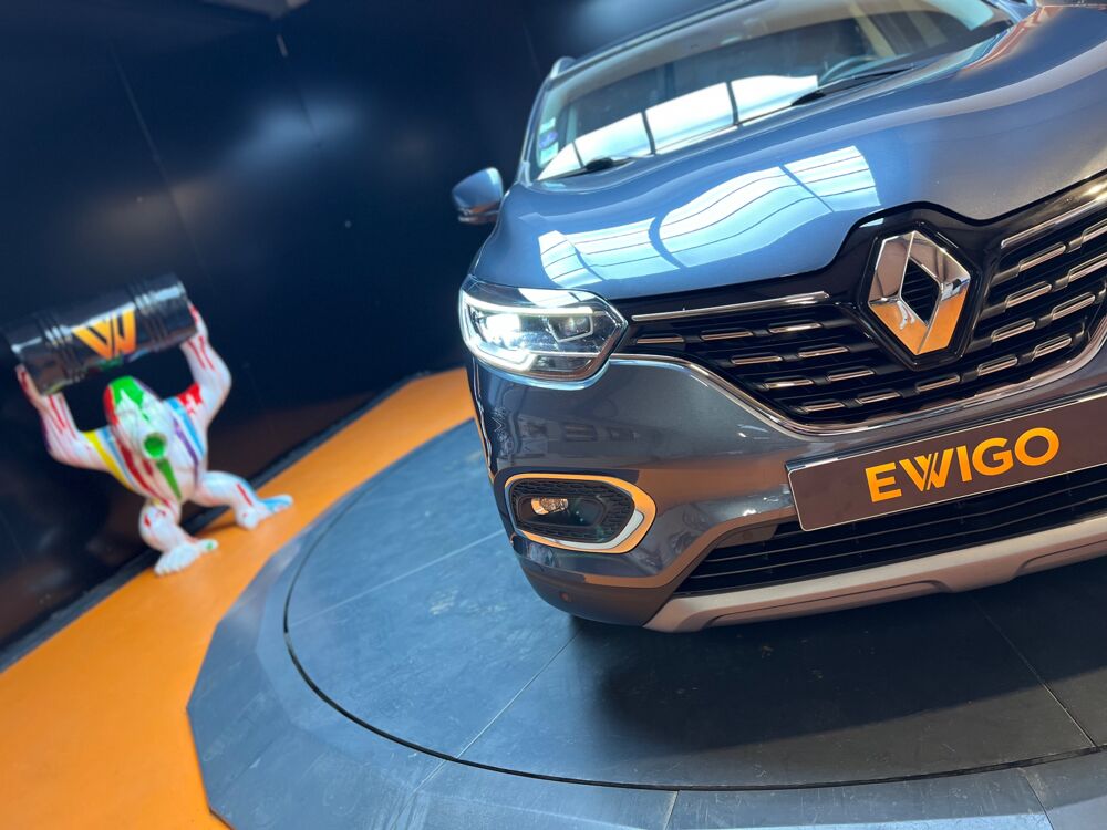 Kadjar 1.3 TCE 160 INTENS EDC BVA // ATTELAGE // DETECTEURS ANGLES 2019 occasion 33320 Eysines