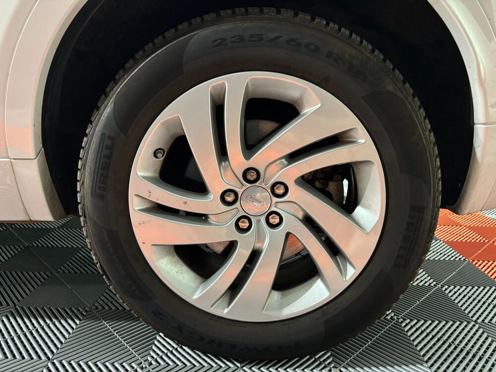 Discovery sport 1.5 P300E 309CV HYBRID R-DYNAMIC S 4X4 BVa8/ ENTRETIEN FULL 2020 occasion 17430 Tonnay-Charente
