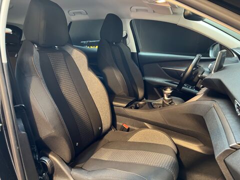 3008 GENERATION-II 1.5 BLUEHDI 130 ACTIVE BUSINESS / CARPLAY / CL 2018 occasion 33320 Eysines