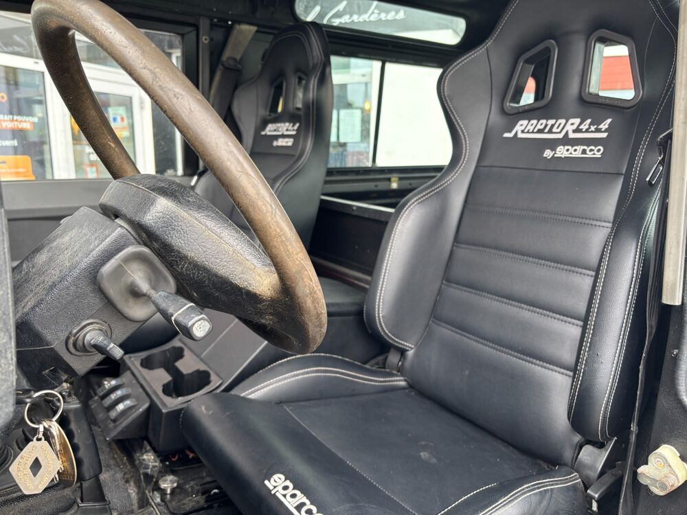 Defender 90 2.5 TD5 120 ch HARD TOP 4WD - R&Eacute;NOVATION COMPL&Egrave;TE INT/EXT 2000 occasion 64320 Idron
