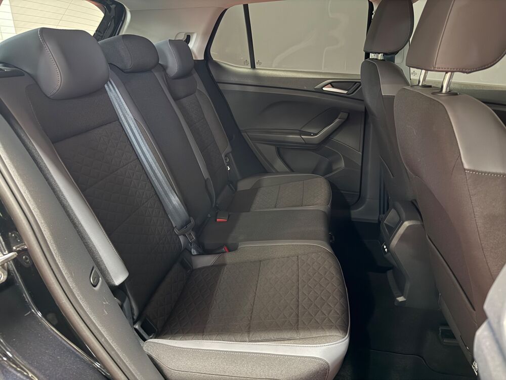 T-Cross 1.0 TSI 110 R-LINE CARAT DSG BVA / CARPLAY / ENTRETIENS CONS 2023 occasion 29000 Quimper