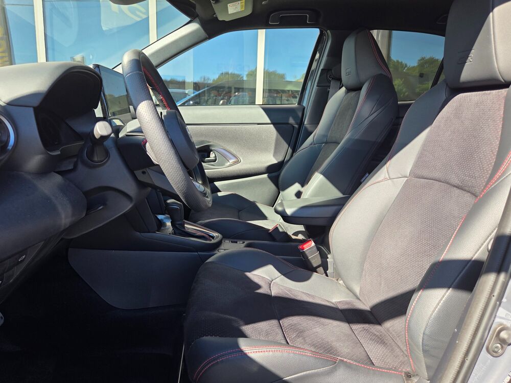Yaris CROSS 1.5 130 Ch FULL-HYBRID 0.8KWH GR SPORT 2026 occasion 33210 Maz&egrave;res