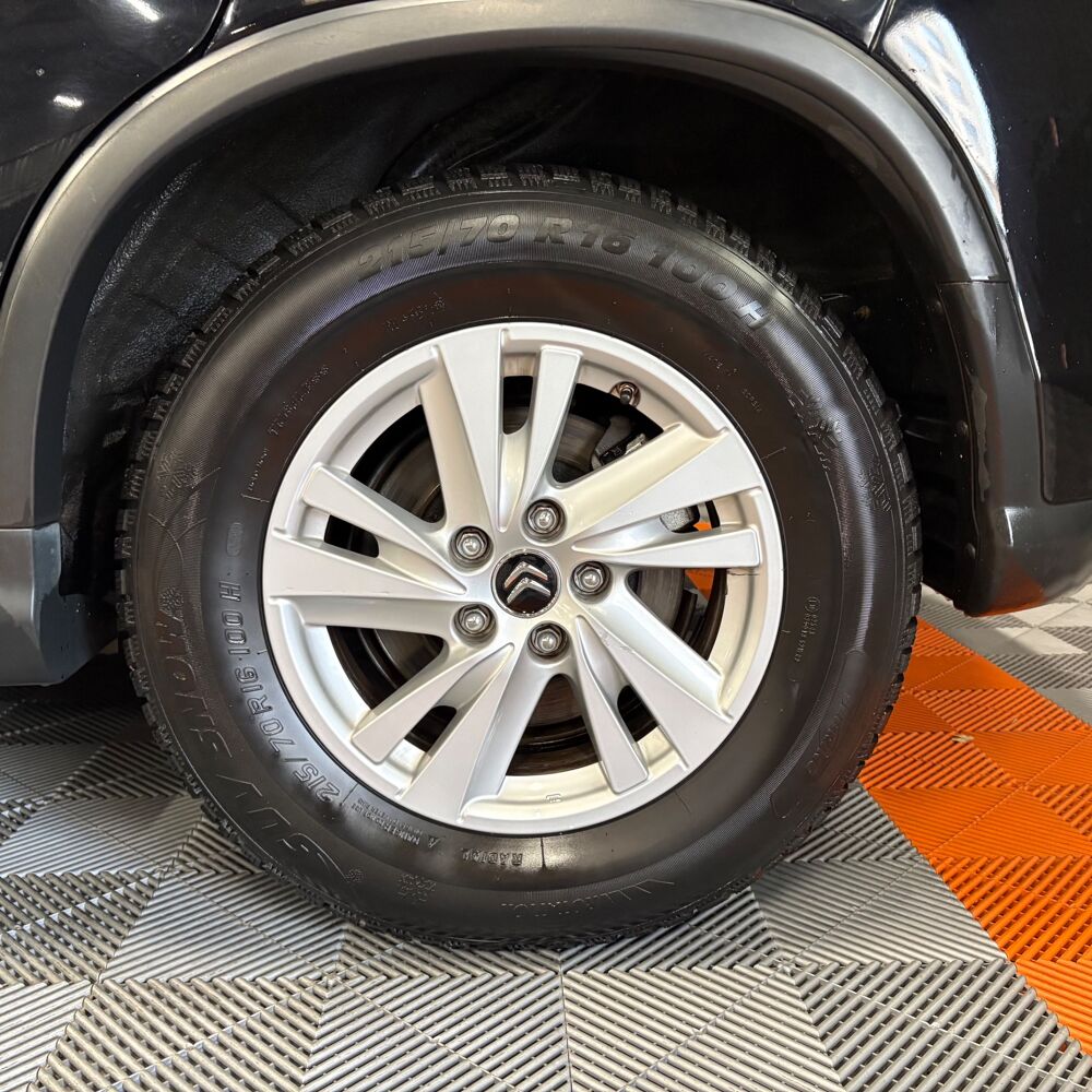C4 Aircross 1.6 HDI 115cv CONFORT 4X4 START-STOP CAMERA RECUL FULL ENTRE 2015 occasion 26100 Romans-sur-Is&egrave;re