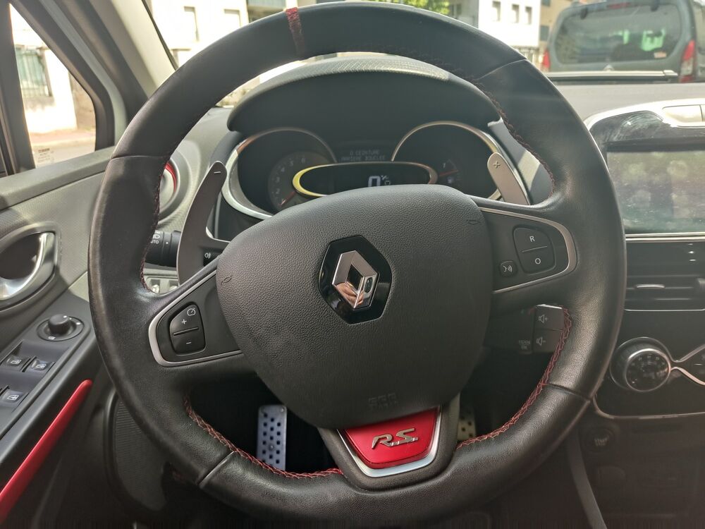 Clio 1.6 200 RS EDC BVA 2015 occasion 69150 D&eacute;cines-Charpieu