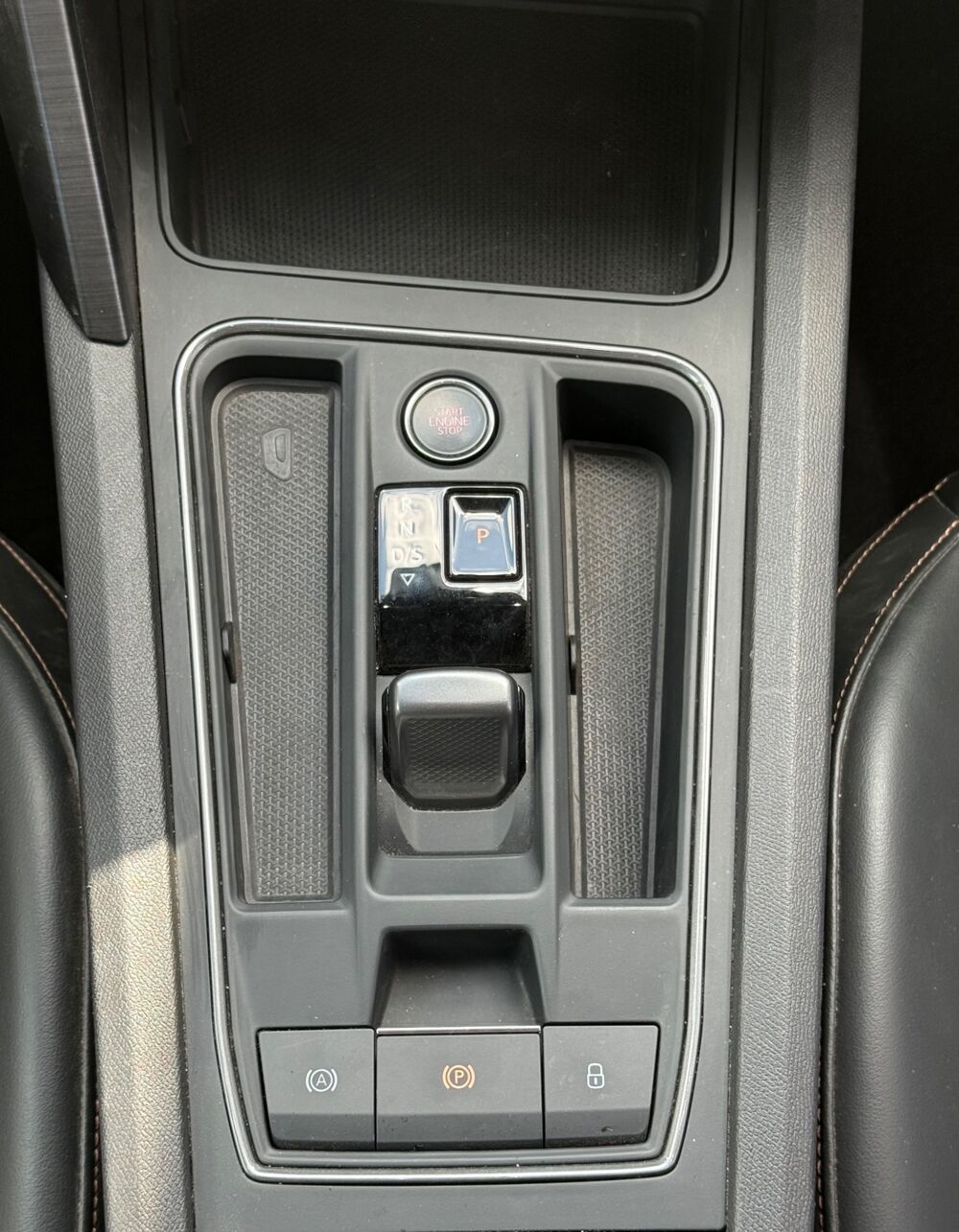 Formentor 1.4 E-HYBRID 204H 150 PHEV HYBRID 12.8KWH V DSG BVA 2021 occasion 33210 Maz&egrave;res