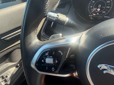 E-PACE P300E 309 ch R-DYNAMIC BLACK AWD SON MERIDIAN / ATTELAGE ELE 2021 occasion 42160 Andr&eacute;zieux-Bouth&eacute;on