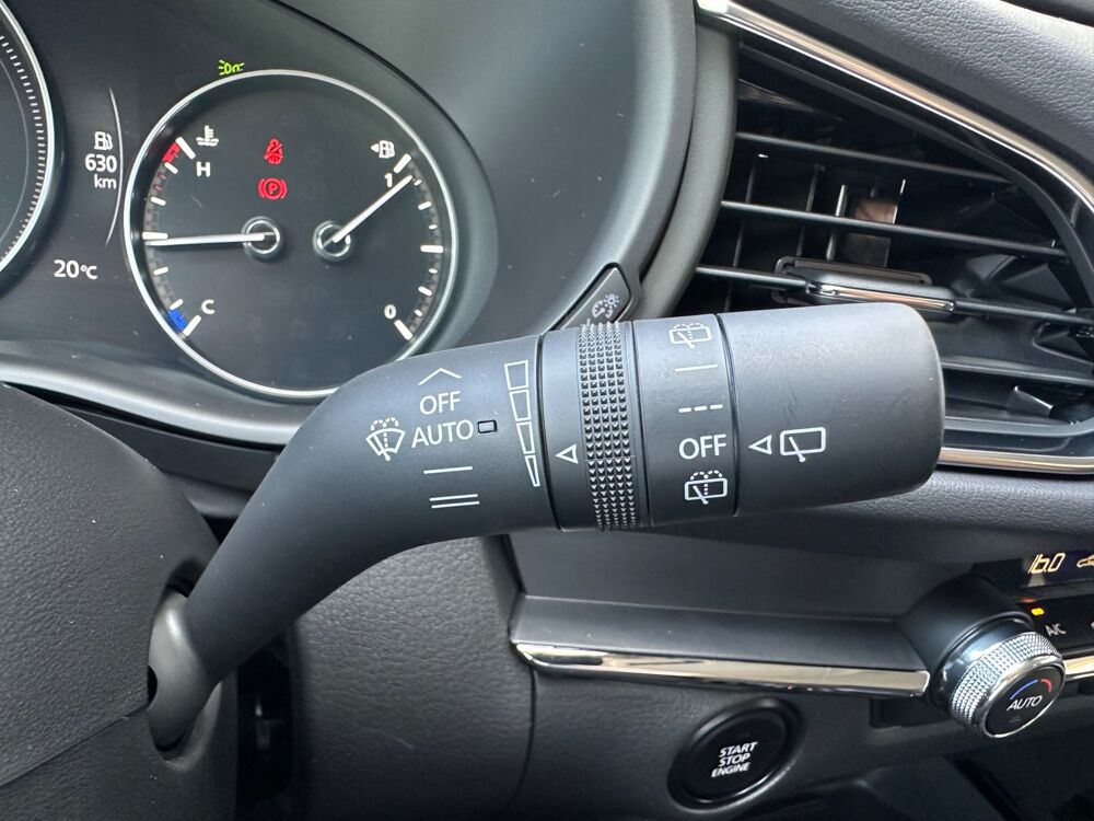 CX-30 2 L E-SKYACTIV-X 185ch HYBRID APPLE CARPLAY SI&Eacute;GES AV CHAUFF 2024 occasion 38420 Le Versoud