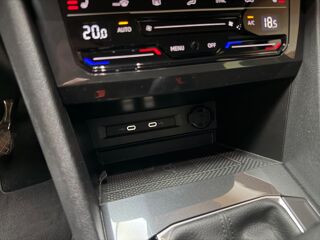 Tiguan 1.5 TSI 130 LIFE - CARPLAY - SI&Egrave;GE CHAUFFANT - ENTRETIEN VOL 2022 occasion 33320 Eysines